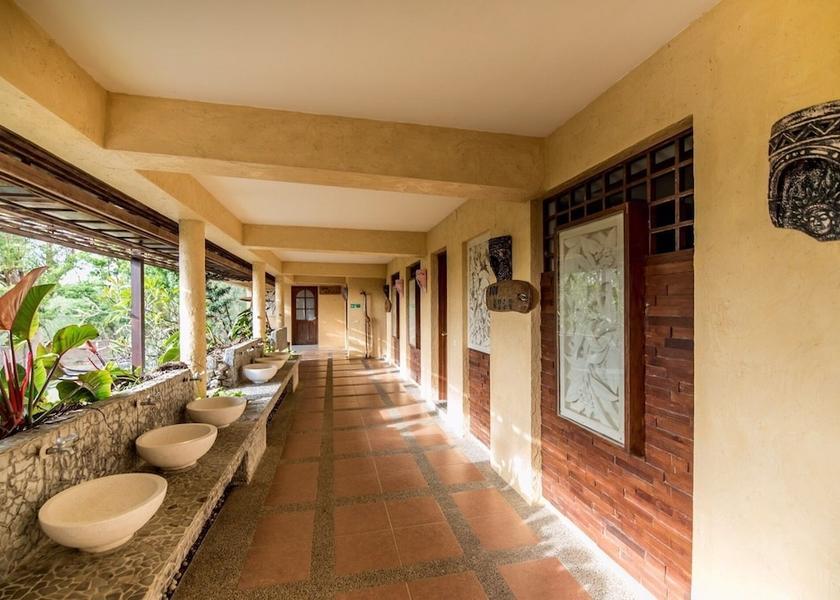 Pingtung County Fangshan Porch