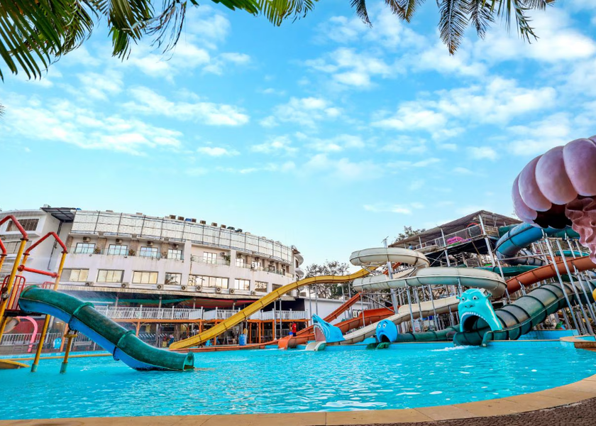 Maharashtra Lonavala Pool