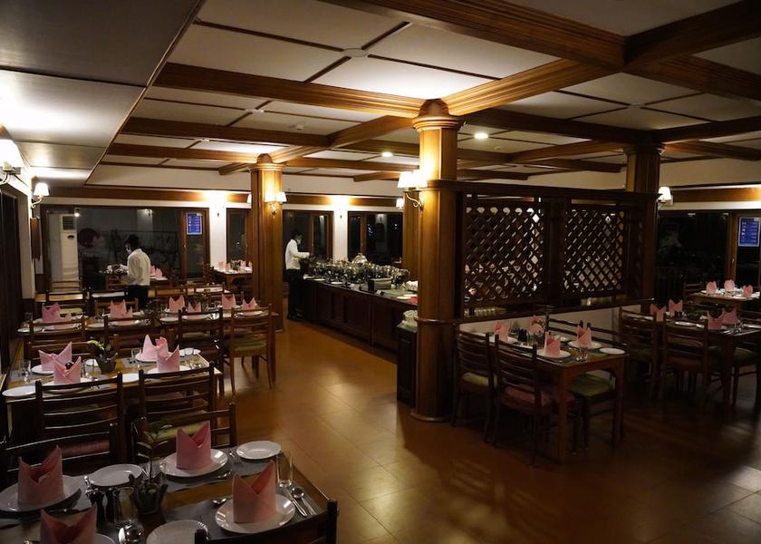 Kerala Kumarakom Restaurant