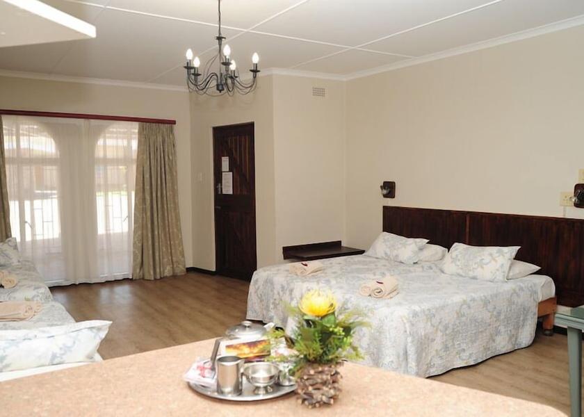 Western Cape Oudtshoorn Room