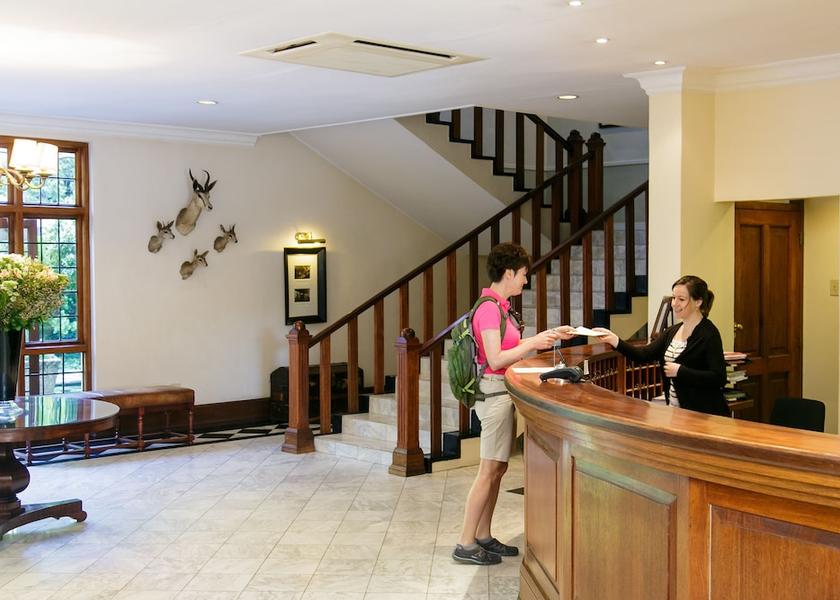 Western Cape Oudtshoorn Reception