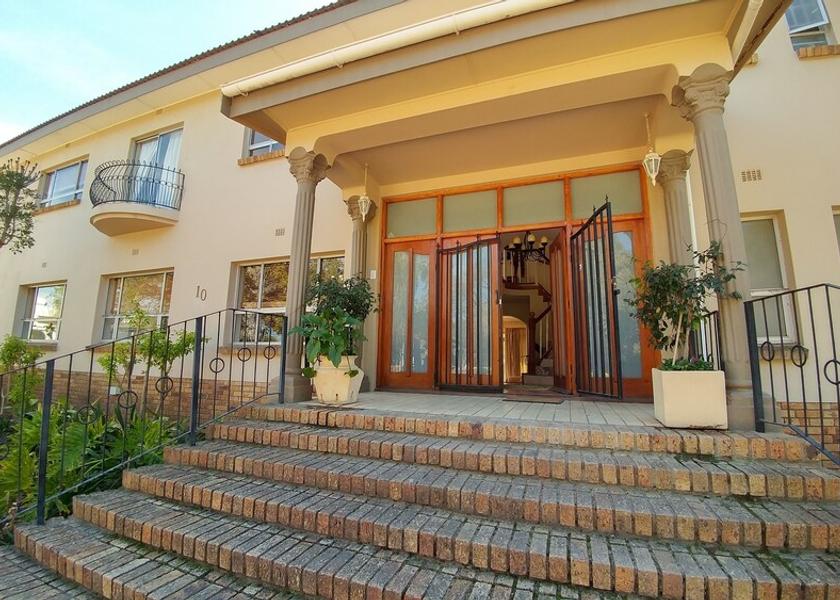 Western Cape Oudtshoorn Entrance