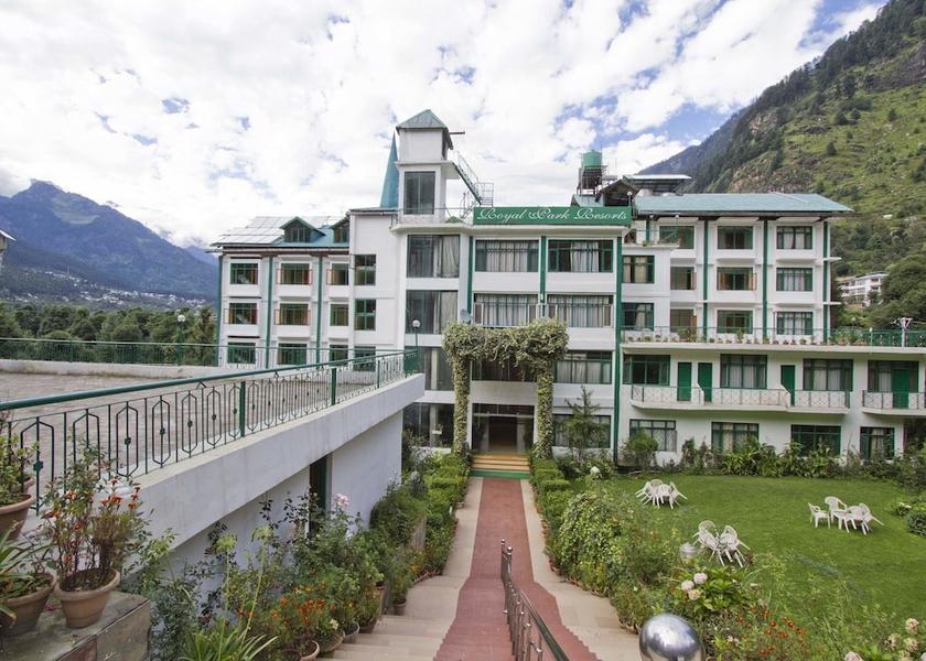 Himachal Pradesh Manali Front of property