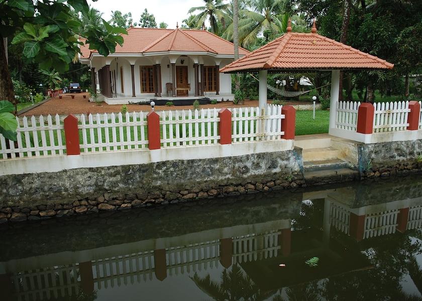 Kerala Kumarakom Lake