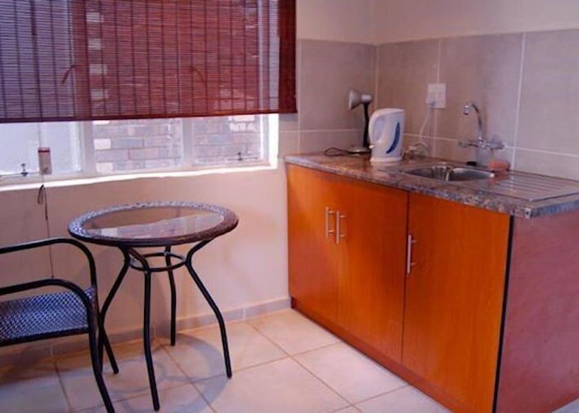 Gauteng Akasia Kitchenette