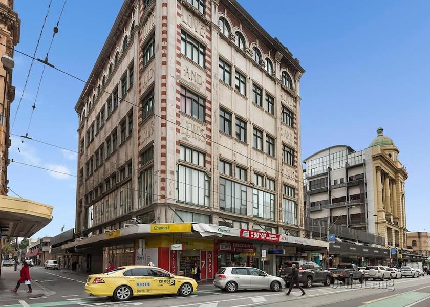 Victoria Melbourne Exterior Detail