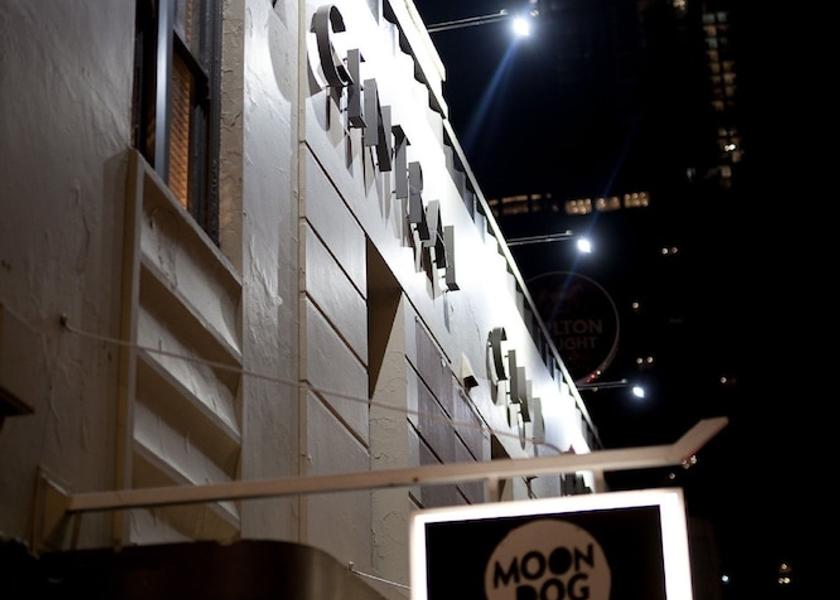 Victoria Melbourne Facade
