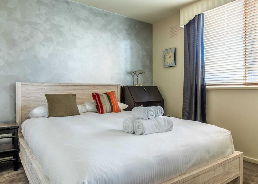 Victoria South Yarra Room