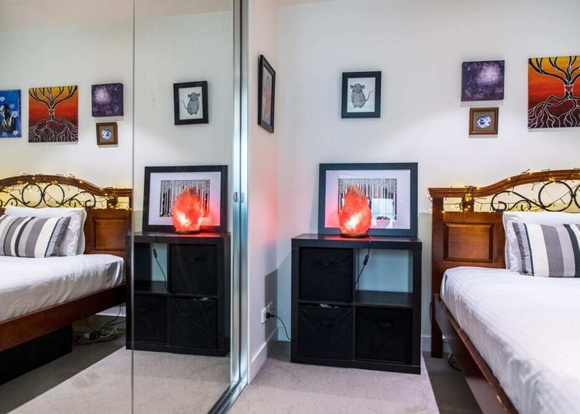 Victoria South Yarra Room