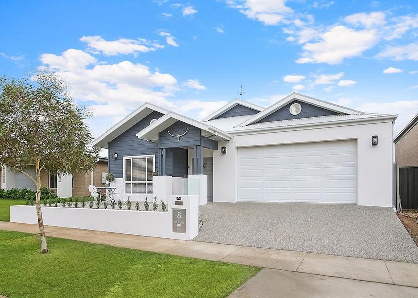 Victoria Yarrawonga Exterior Detail