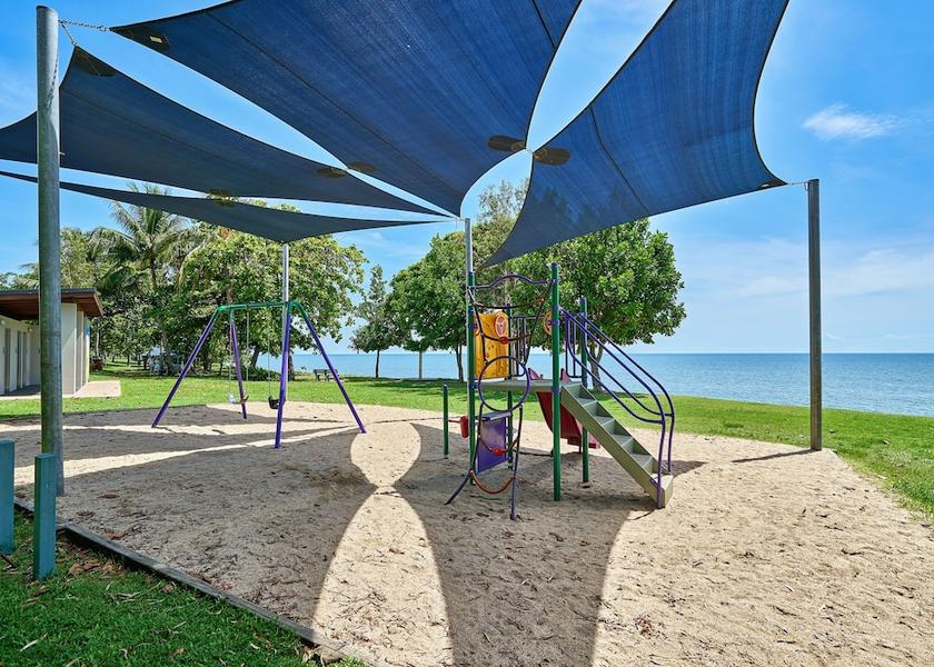 Queensland Cairns Beach