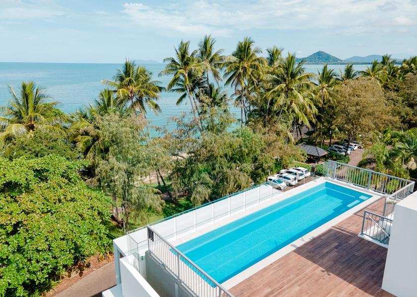 Queensland Palm Cove Exterior Detail