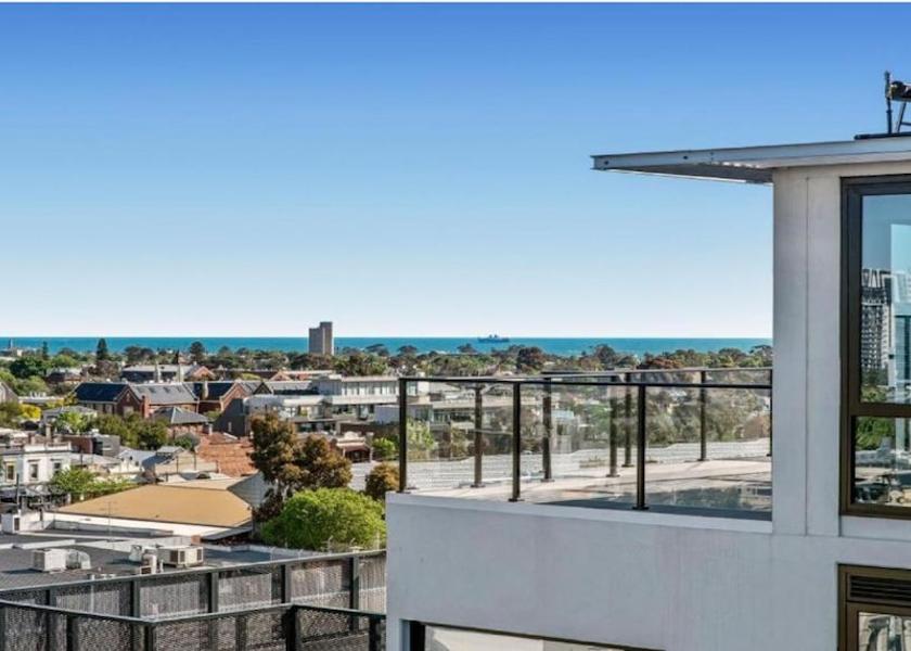 Victoria Melbourne Exterior Detail