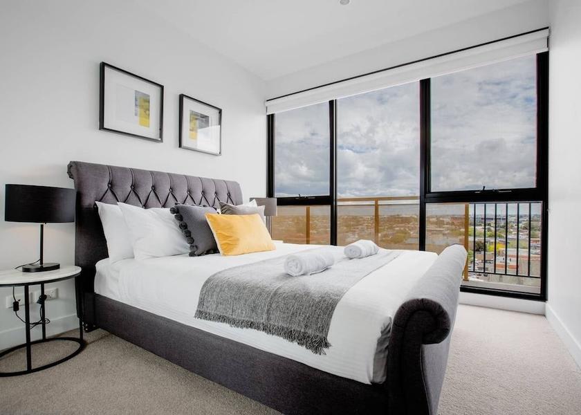 Victoria Melbourne Room