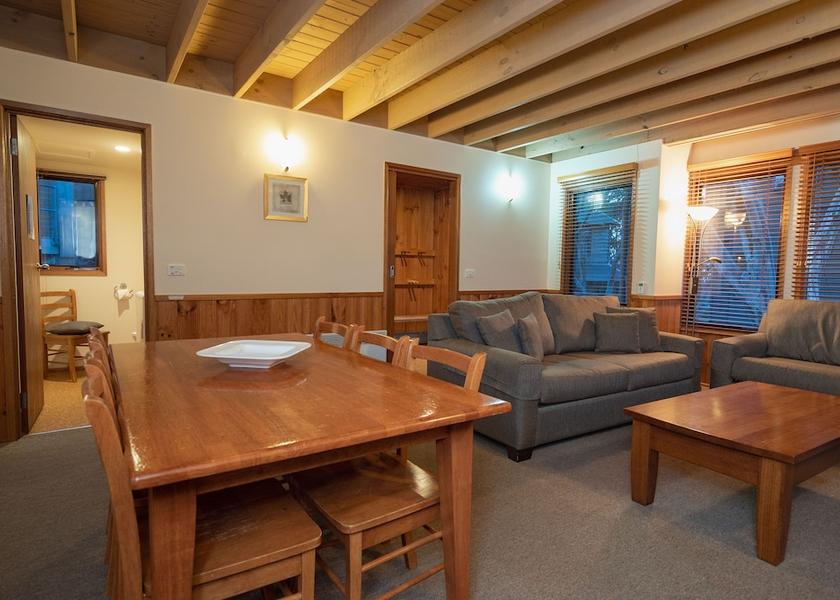 Victoria Hotham Heights In-Room Dining