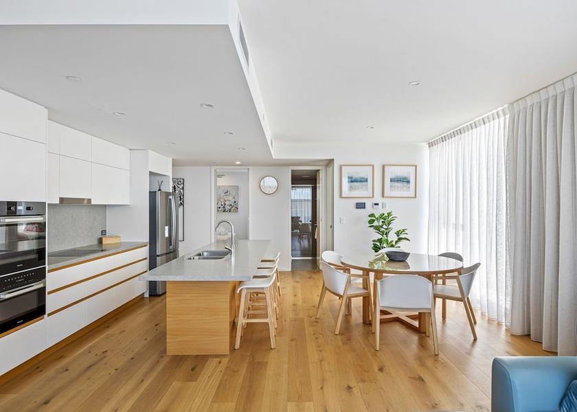 Queensland Sunshine Coast In-Room Dining