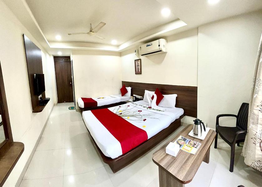 Maharashtra Shirdi Triple Bed Room A.C