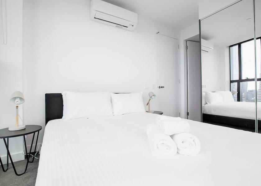 Victoria Melbourne Room