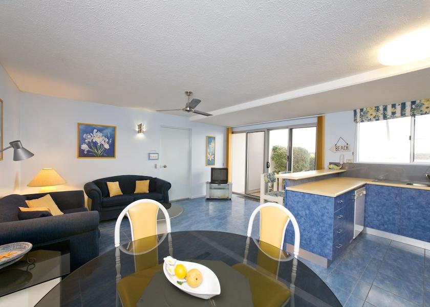 Queensland Noosaville In-Room Dining