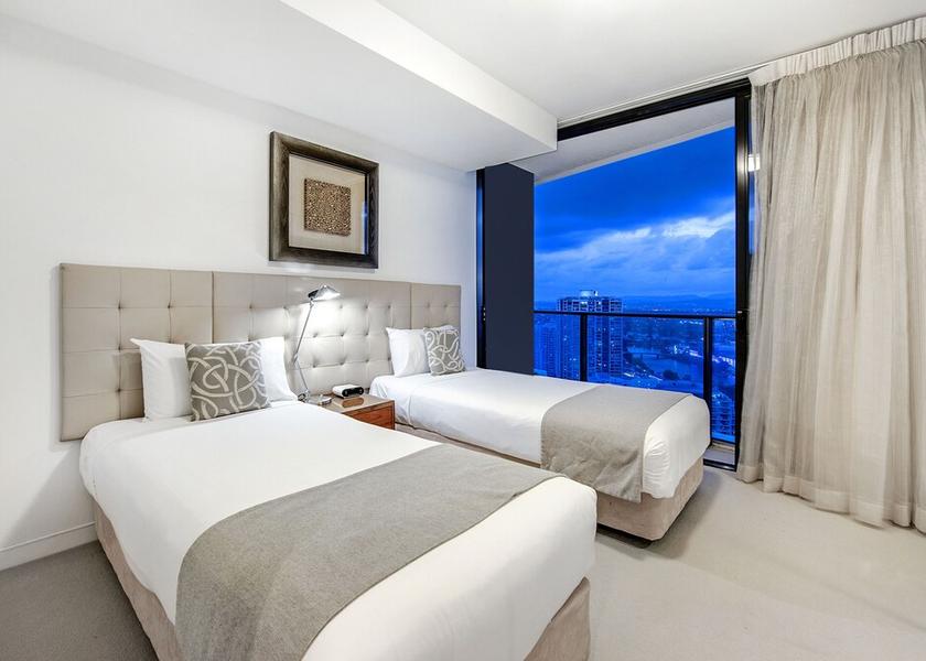 Queensland Broadbeach Room