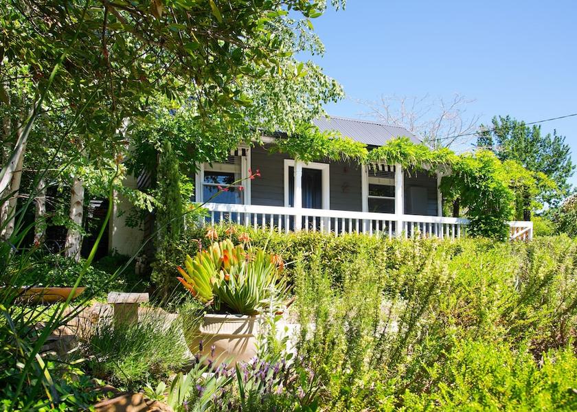 Victoria Daylesford Facade