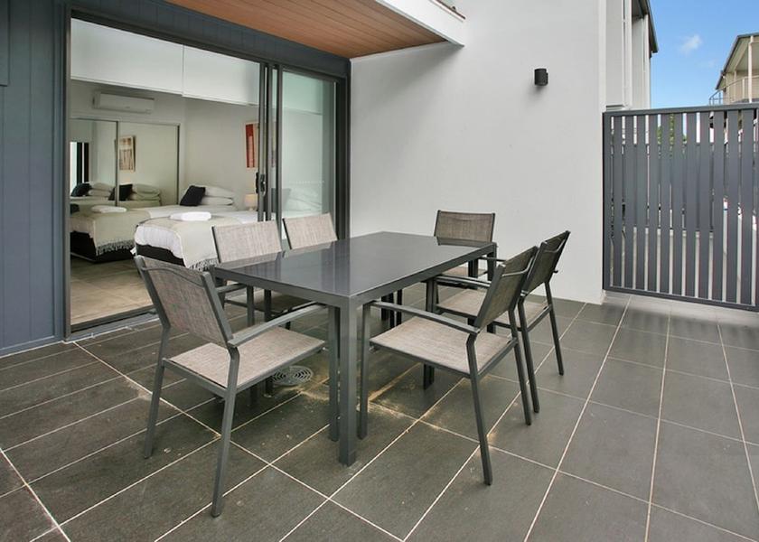 New South Wales Red Hill Courtyard