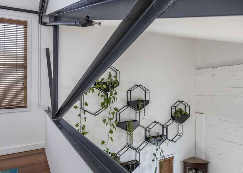 Victoria Fitzroy Exterior Detail