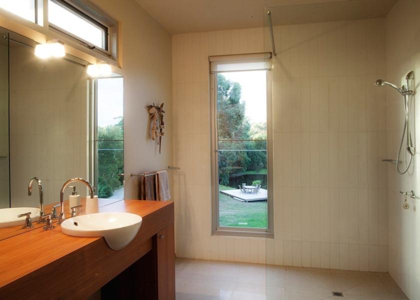 Victoria Inverloch Bathroom