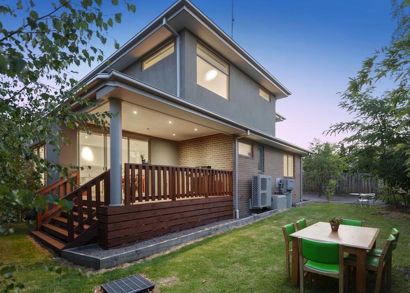 Victoria Melbourne Exterior Detail