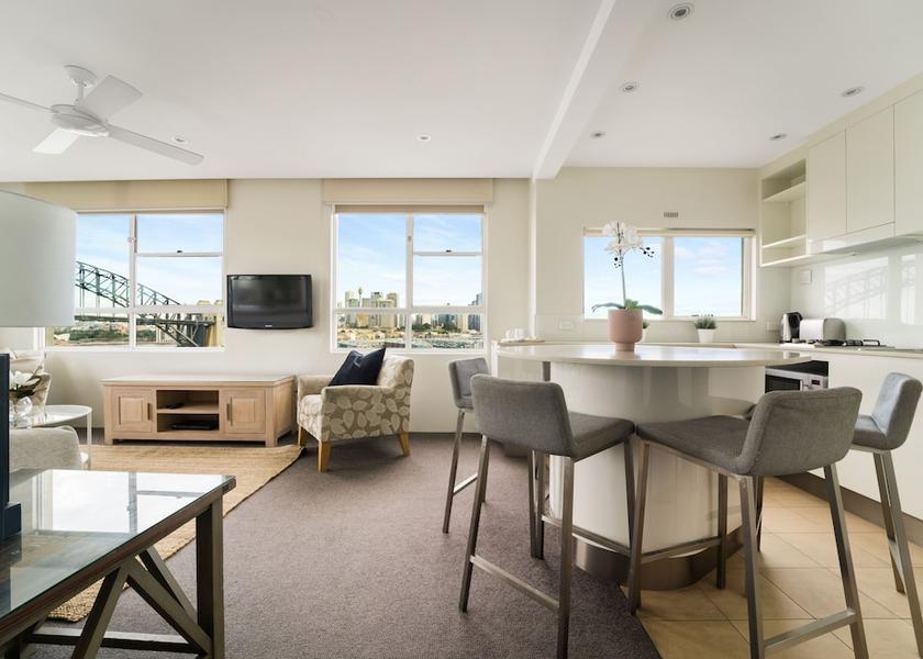 New South Wales McMahons Point In-Room Dining