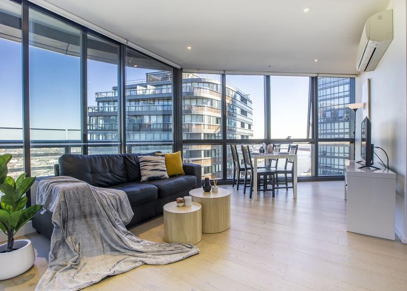 Victoria Melbourne Interior Entrance