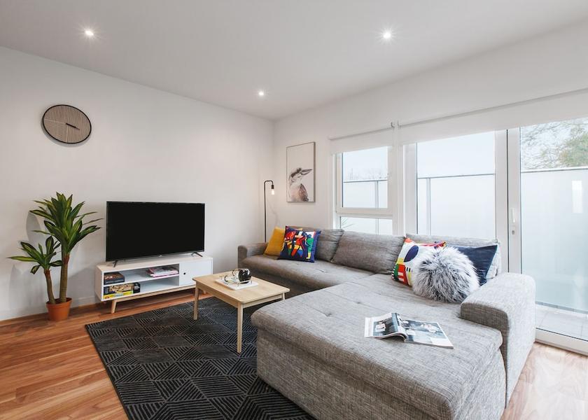 Victoria Highett Interior Entrance