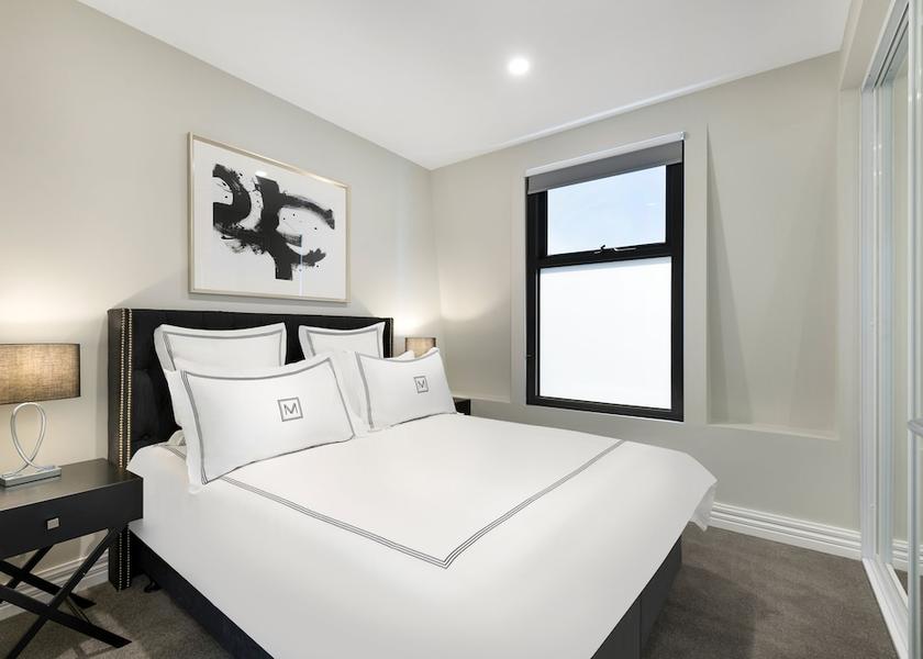 Victoria Melbourne Room