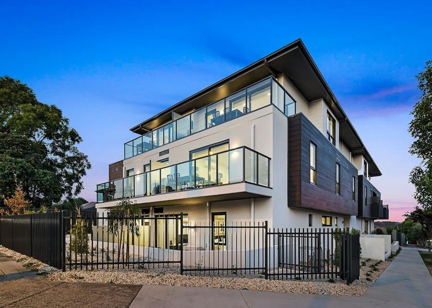 Victoria Melbourne Exterior Detail