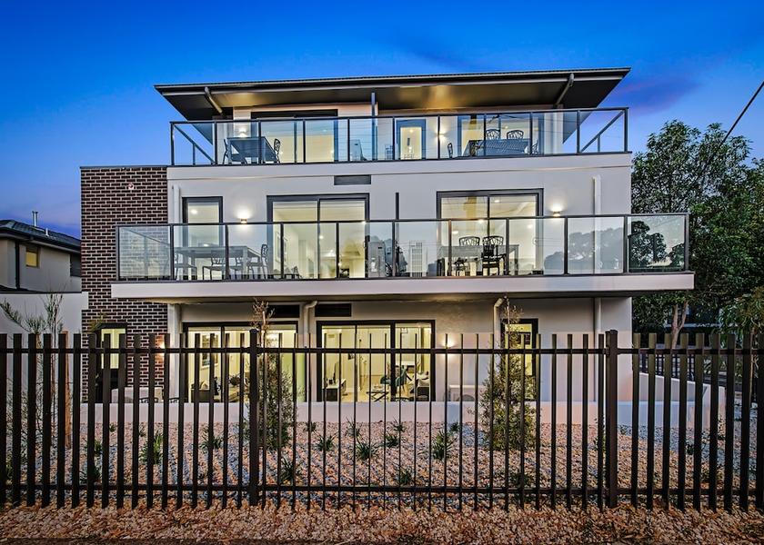 Victoria Melbourne Exterior Detail