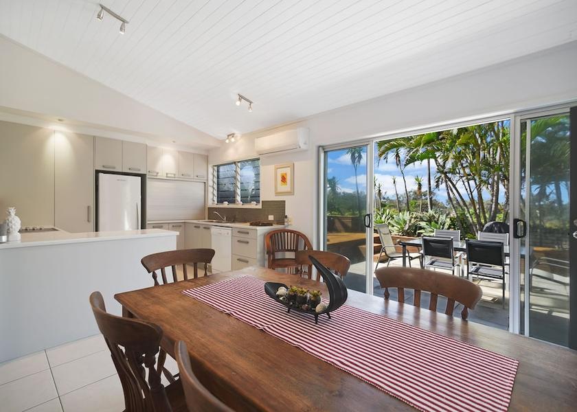 Queensland Sunshine Coast In-Room Dining