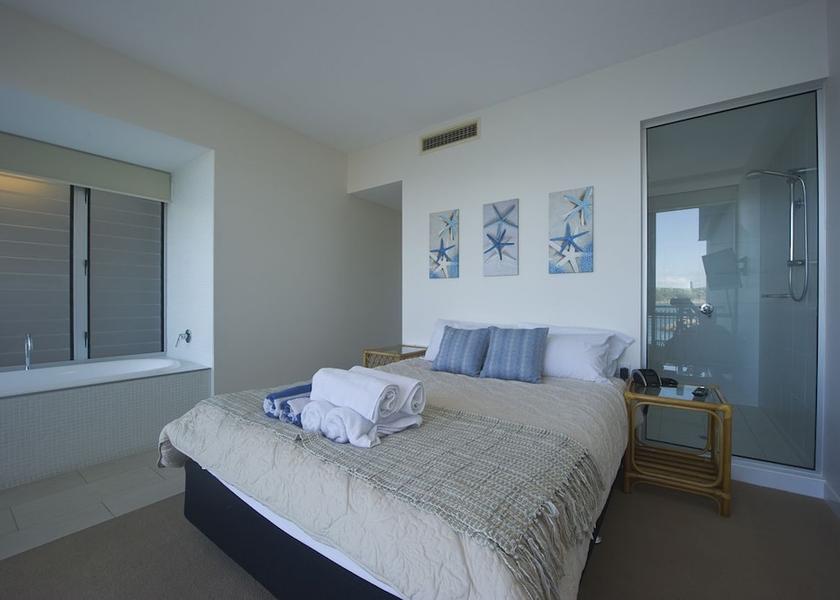 Townsville City Nelly Bay Room