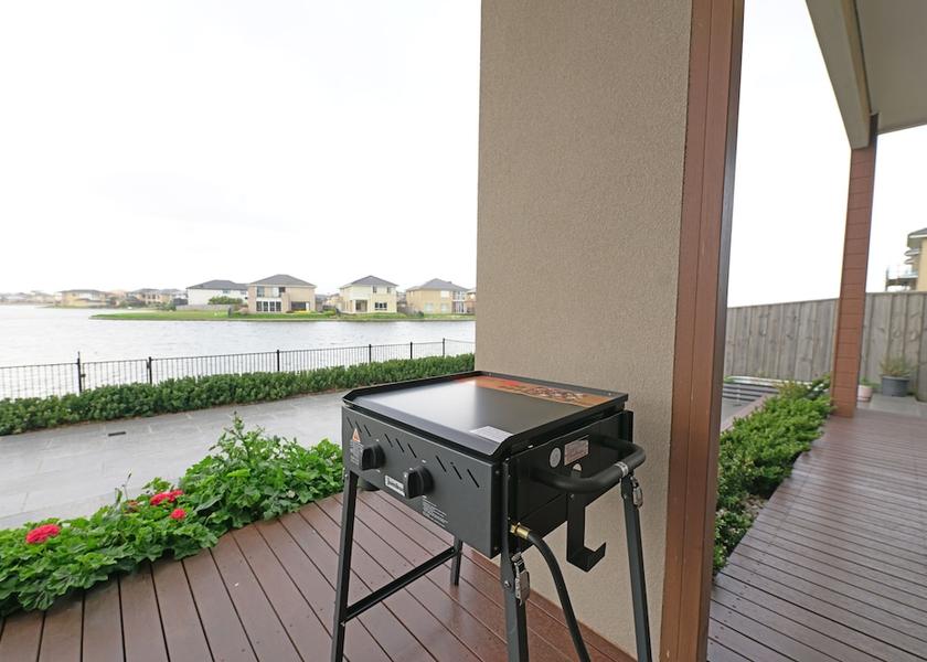 Victoria Melbourne Exterior Detail