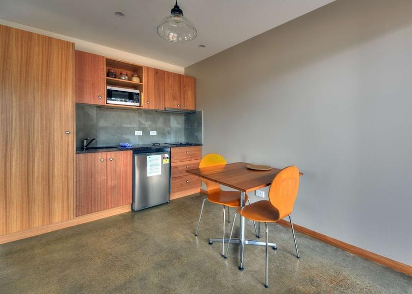 Tasmania Coles Bay Kitchenette