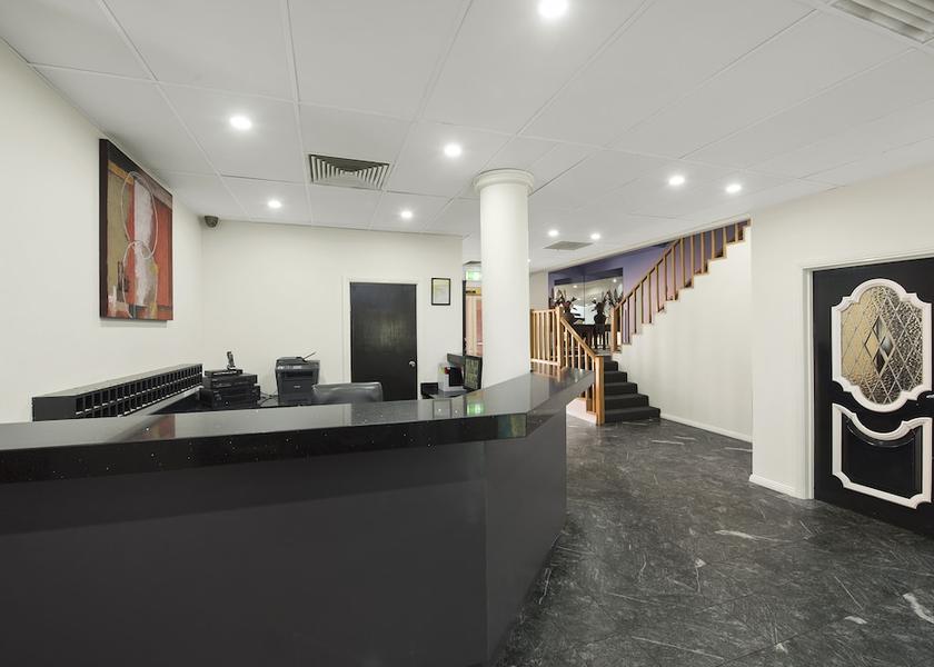 Victoria Melbourne Interior Entrance