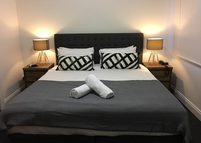 Victoria Melbourne Room