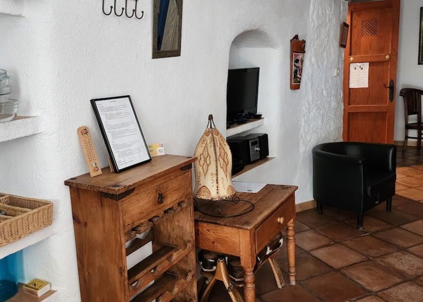 Andalusia Baza Living Area