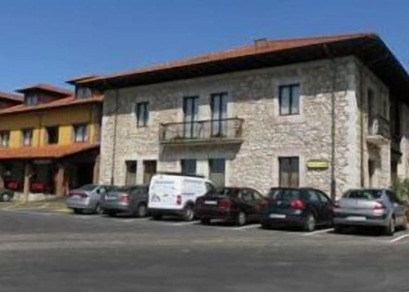 Asturias Onis Exterior Detail