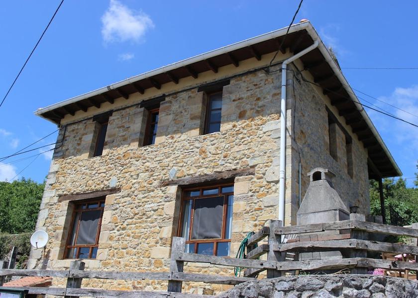 Basque Country Valle de Carranza Facade