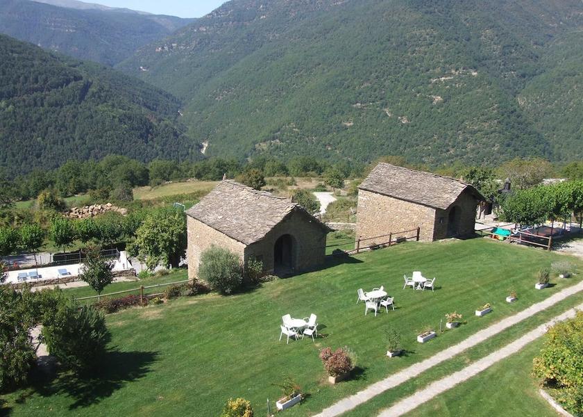 Aragon Broto Property Grounds