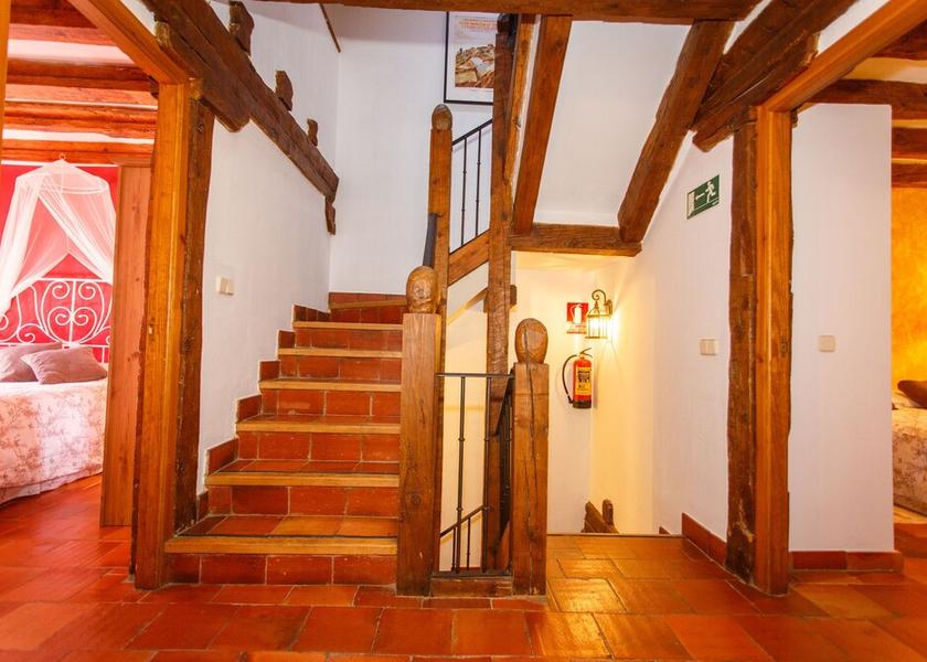 Castile and León Pedraza Room