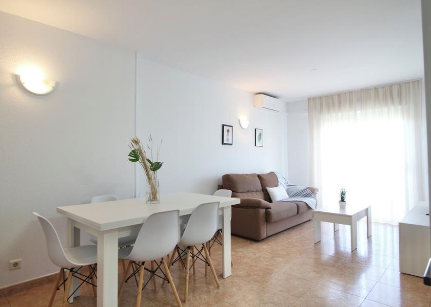 Catalonia Vila-Seca Living Area