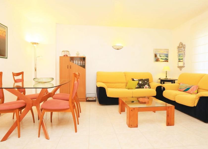 Catalonia Vila-Seca Living Area