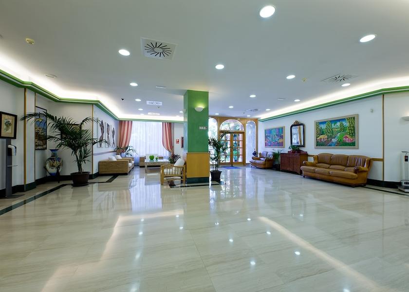 Catalonia Vila-Seca Lobby