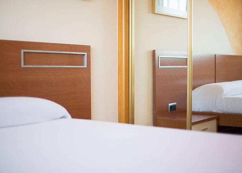 Catalonia Calafell Room